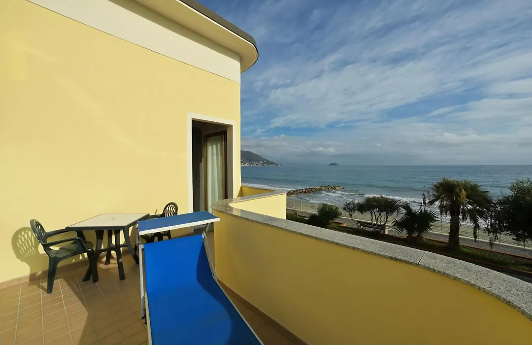 Hotel Delfino-1