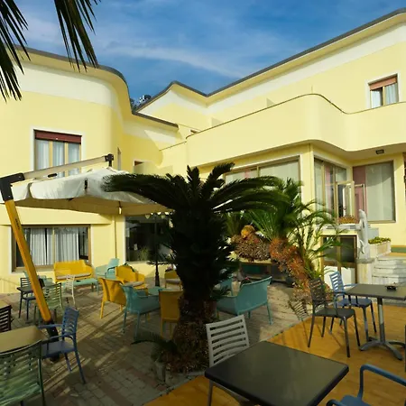 Hotel Delfino-3